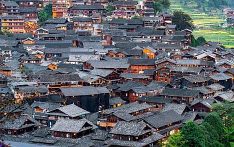 荆门6种常见的外墙仿石漆施工工艺！